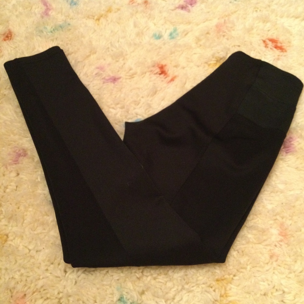 Lululemon Black Capri Leggings